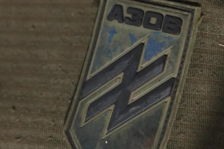 Procura Russia: “Riconoscere Azov come organizzazione terroristica”