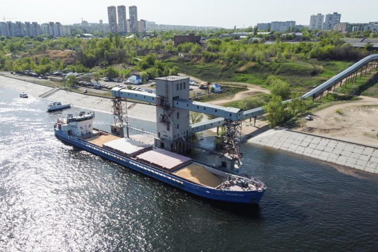 Ucraina, partita da Odessa prima nave carica di grano