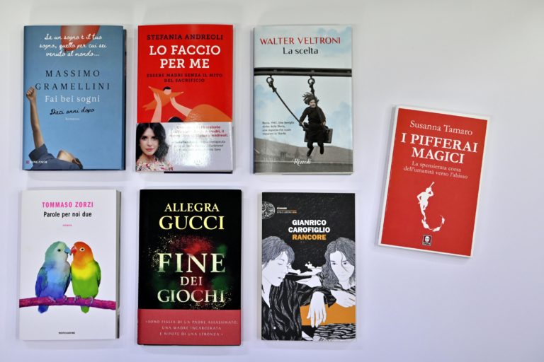 15 volumi da leggere per un’estate italiana