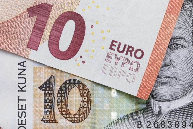 Euro e rincaro dei prezzi: cittadini tra dubbi e incertezze