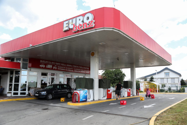 Croazia. Carburanti: prezzi uguali su strade e autostrade