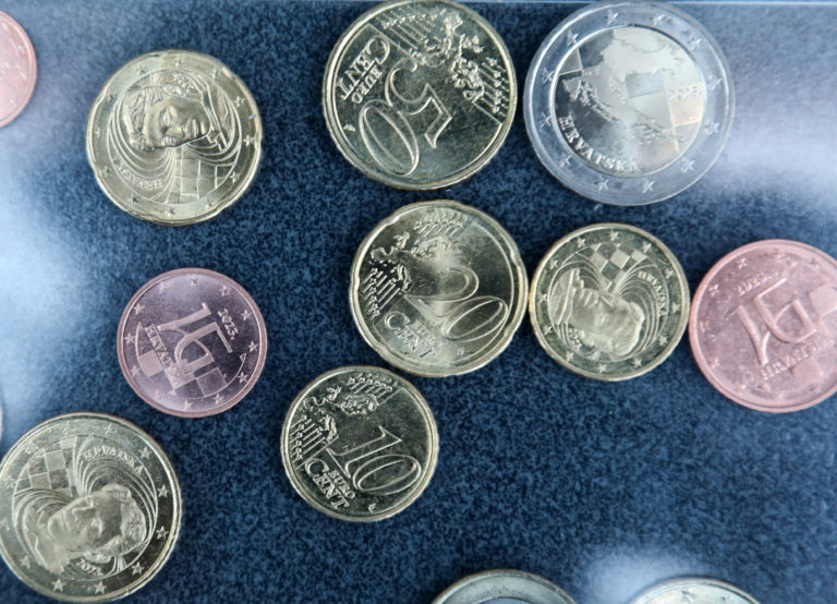 È iniziato il conio delle monete di euro croate
