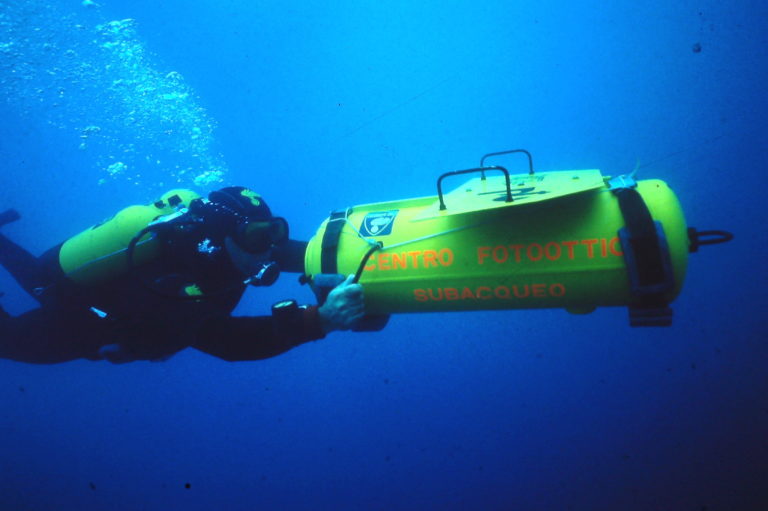 Il primo trasporto postale subacqueo della storia
