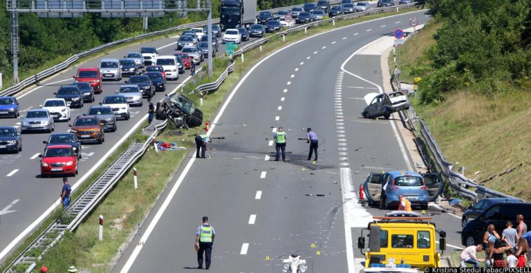 Karlovac. Terribile incidente sulla A1: muore slovacco, 7 feriti