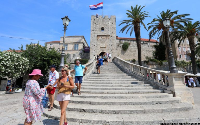 Croazia, il grande ritorno dei turisti serbi