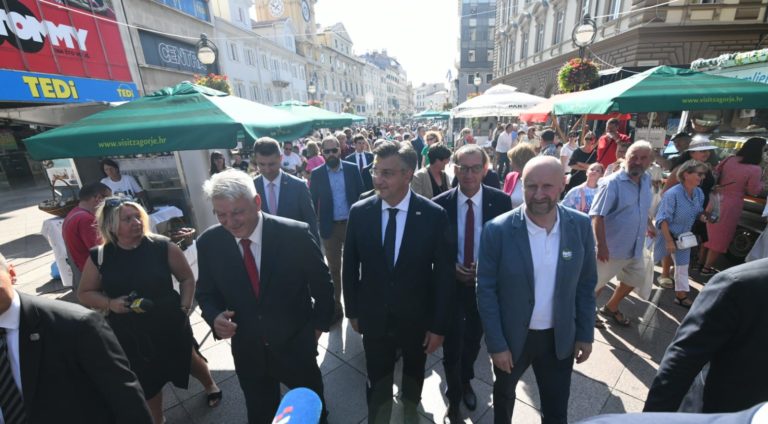 Plenković promuove Fiume e la Regione (foto e video)