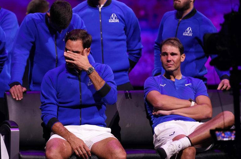 Federer, Nadal in lacrime per addio al tennis del campione svizzero – Video