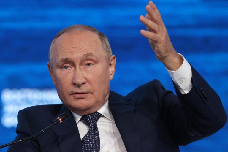 “Russia! Russia! Russia!”, l’urlo di Putin – Video