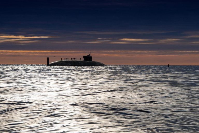 Ucraina, media: “Sottomarino nucleare russo in acque italiane”