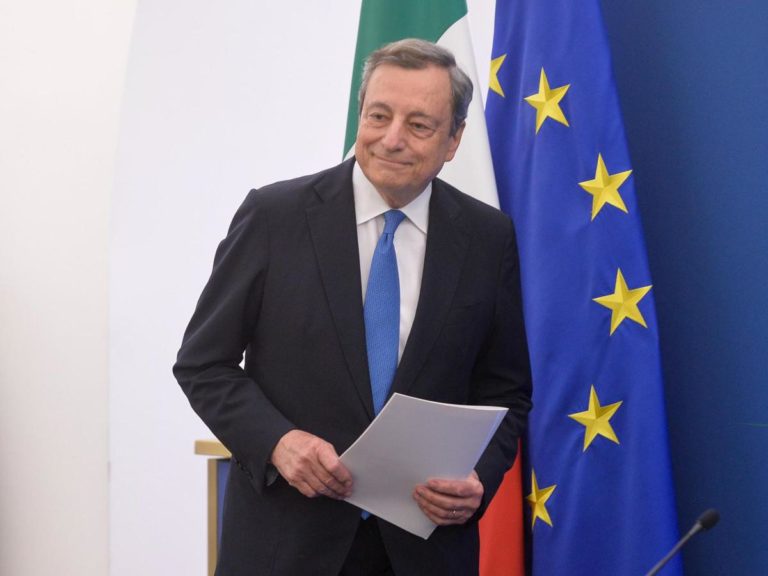 Governo, Draghi: «Buona coscienza lavoro svolto, esperienza straordinaria»