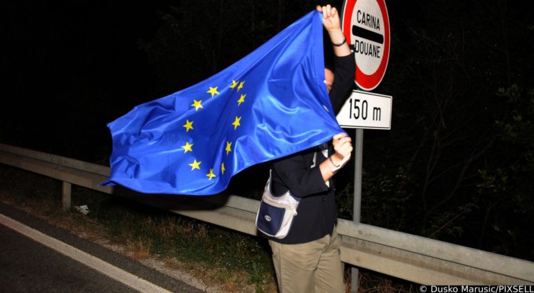 La Commissione agli Stati Ue: «Croazia in Schengen, assenso subito»