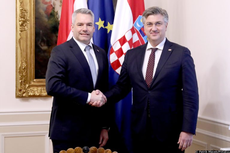 Nehammer: «L’Austria sosterrà l’adesione della Croazia alla zona Schengen»