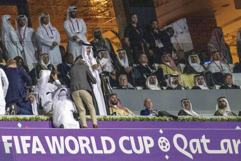 Qatar 2022, iniziati i Mondiali delle contraddizioni