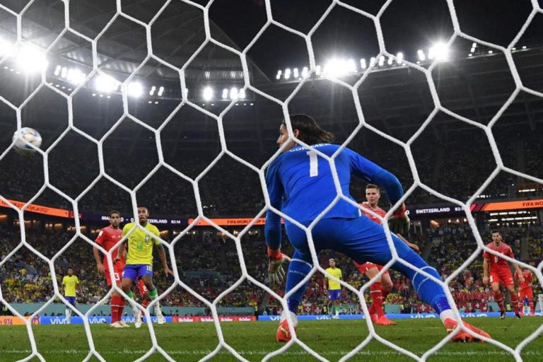Qatar 2022, Brasile-Svizzera 1-0: verdeoro agli ottavi