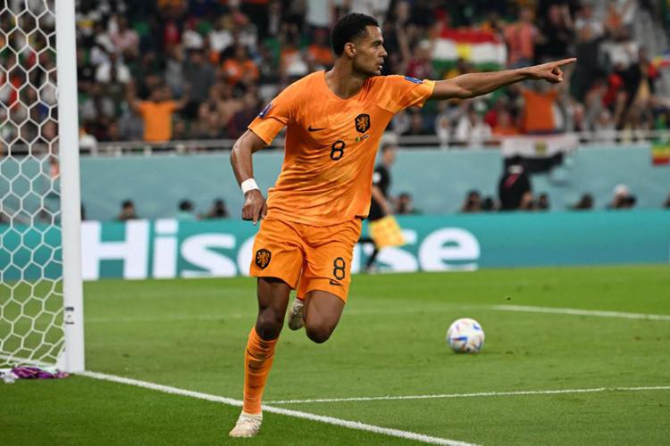 L’Olanda spezza il Senegal nel finale (2-0)