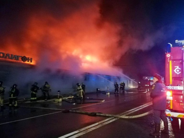 Russia, incendio in un nightclub di Kostroma: 13 morti
