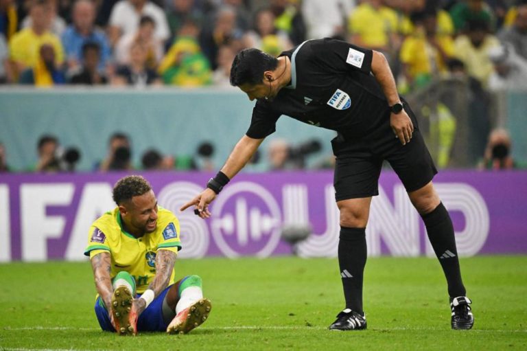 Neymar in lacrime, figlio di Perišić lo consola