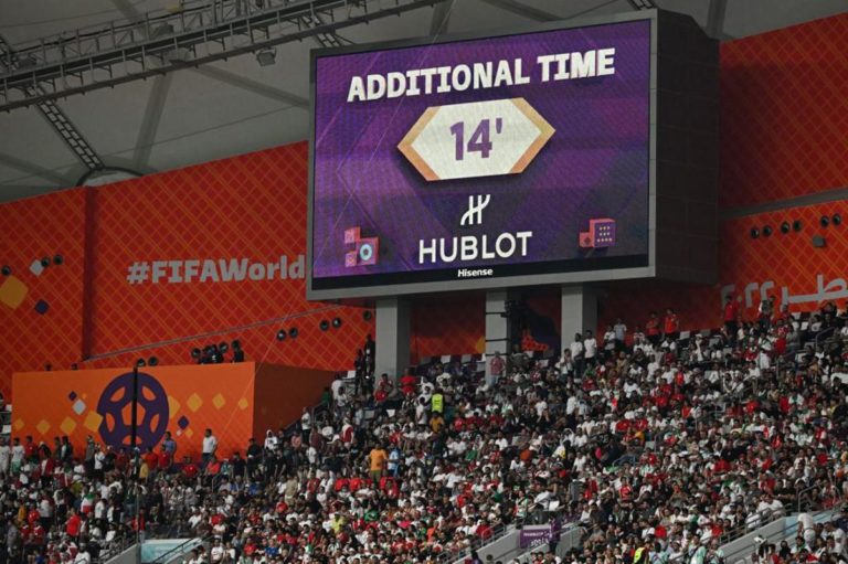 Mondiali Qatar 2022, partite infinite: c’è il tempo effettivo e non lo sapevamo
