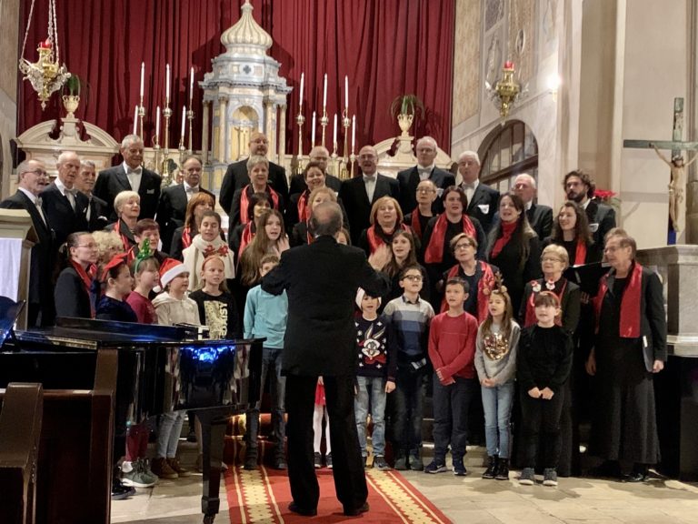 Rovigno. Concerto natalizio dei cori nel convento francescano