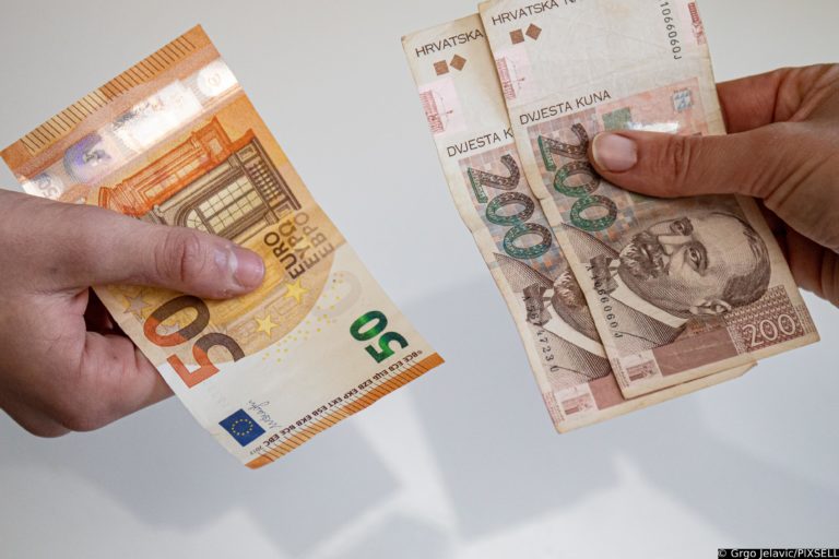 Kuna-euro: sostituzione illimitata per le banconote, tre anni per le monete