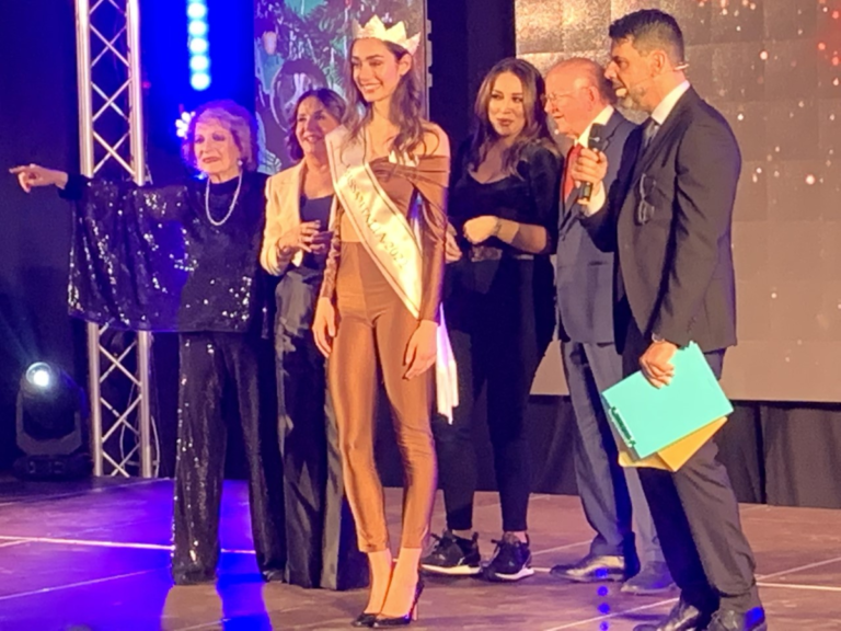 Miss Italia 2022, vince Lavinia Abate: 18 anni, la nuova ‘reginetta’ è di Roma