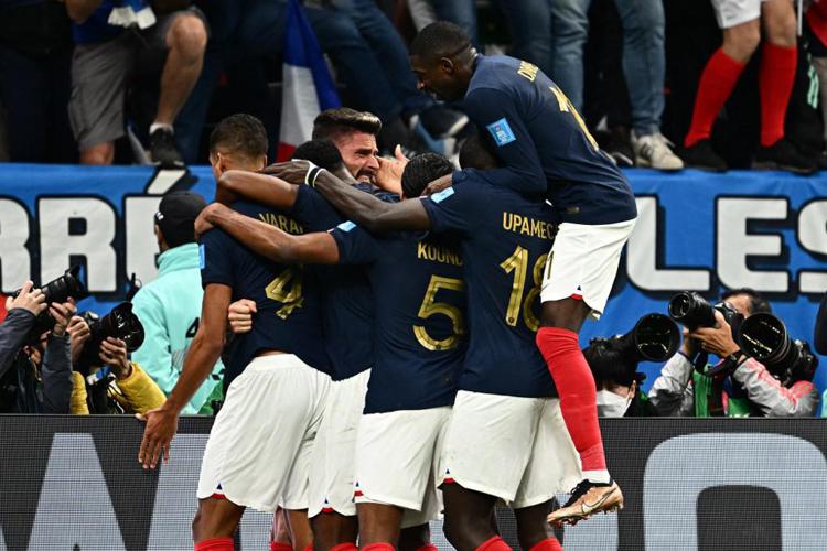 Francia ultima semifinalista. Inghilterra a casa (2-1)