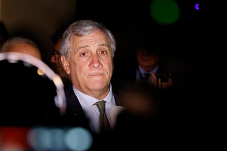 Iran, Tajani convoca ambasciatore designato: «Italia indignata e preoccupata»