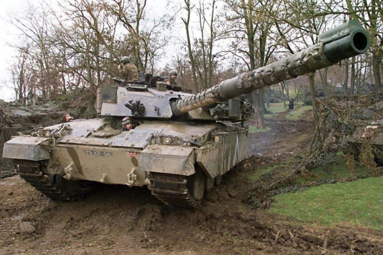 Ucraina, “probabile arrivo tank Gb intorno Pasqua”