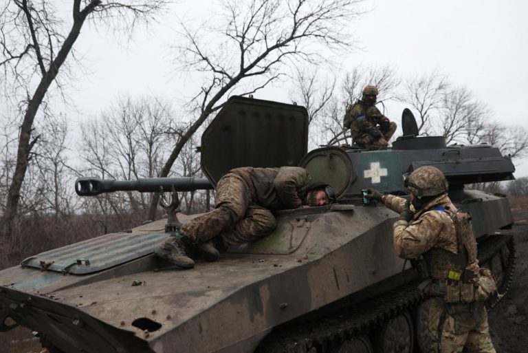 Ucraina, Russia: «Fornitura armi a Kiev porterebbe a disastro globale»