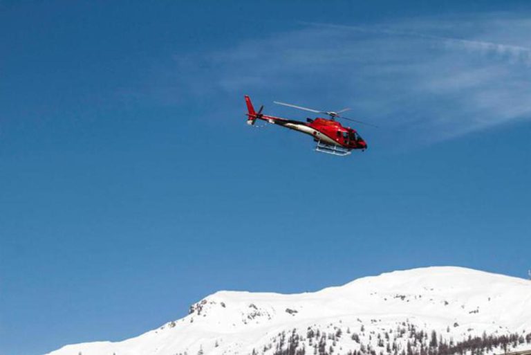 Valtellina, sciatore si schianta contro cannone sparaneve: morto