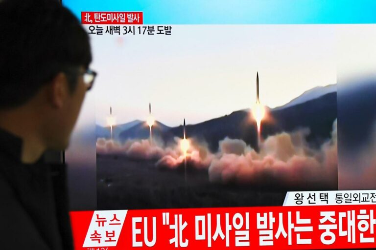 Nordcorea lancia altri due missili balistici, tensione nel Pacifico