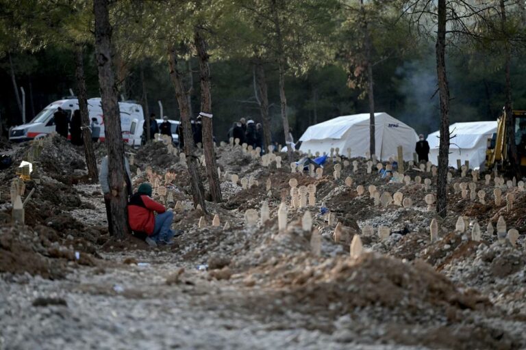 Terremoto Turchia e Siria, quasi 25mila morti: estratto vivo un neonato