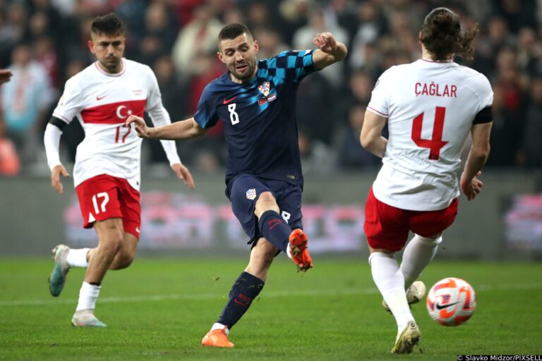 Sultano Kovačić: la Croazia espugna la Turchia (2-0)