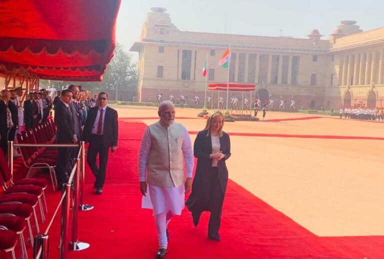 Italia-India, Meloni incontra Modi: «Rafforzeremo relazioni bilaterali»