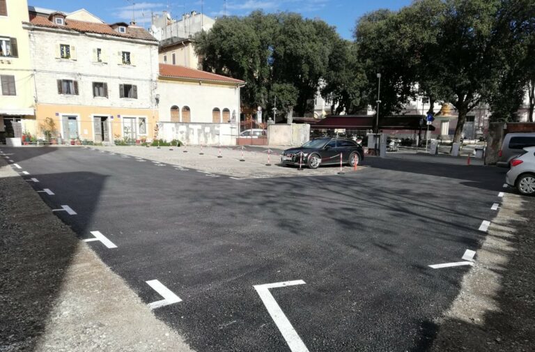 Piazza Dante e il parcheggio della discordia