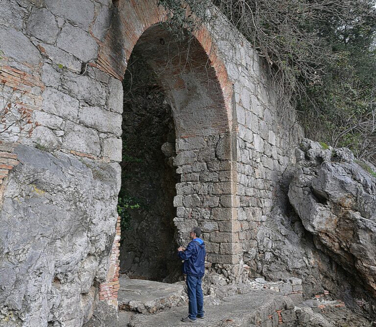 LA CITTÀ NASCOSTA I bunker di Volosca, una sorpresa dietro l’altra