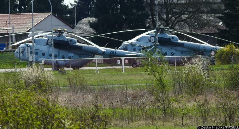 Tank a Kiev: Slovenia in prima fila. Gli elicotteri croati volano via Ungheria