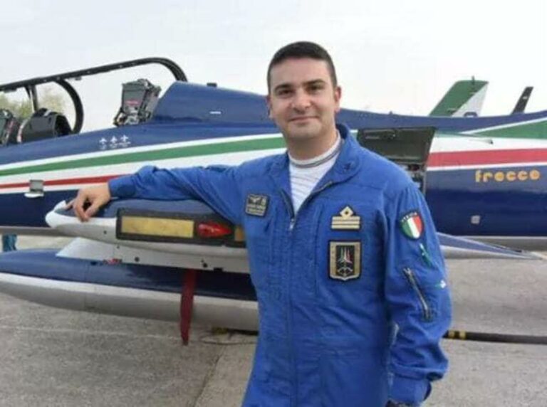 Alessio Ghersi, chi era pilota Frecce Tricolori morto in incidente ultraleggero