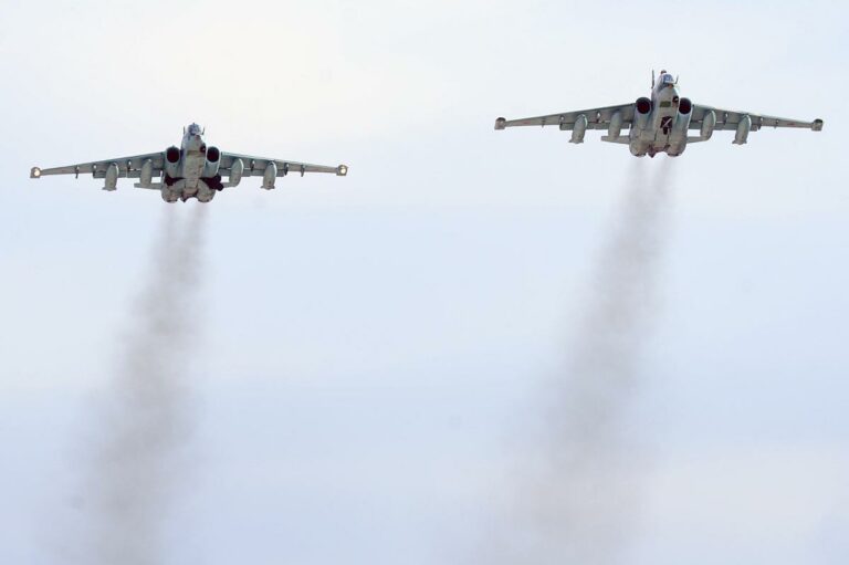 Ucraina, aerei da ricognizione russi intercettati sul Baltico