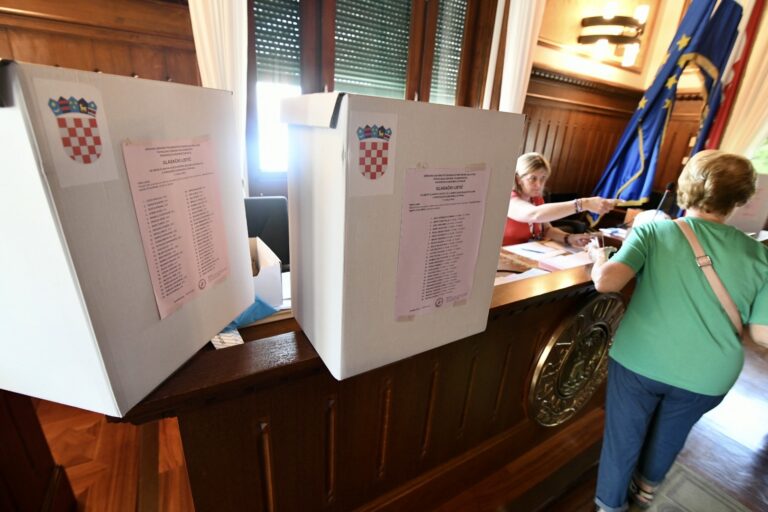 Croazia. Elezioni minoritarie. Affluenza del 10,3 p.c., sessioni entro il 1º luglio