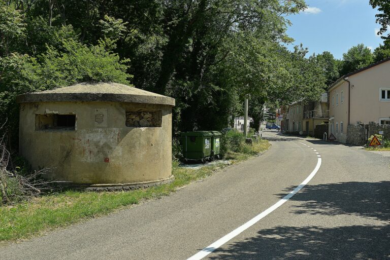 LA CITTÀ NASCOSTA I bunker di Križišće. Muti compagni di viaggio