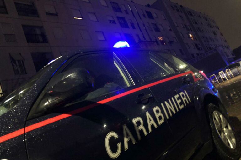 Reggio Emilia, ragazzo ucciso a coltellate in stazione