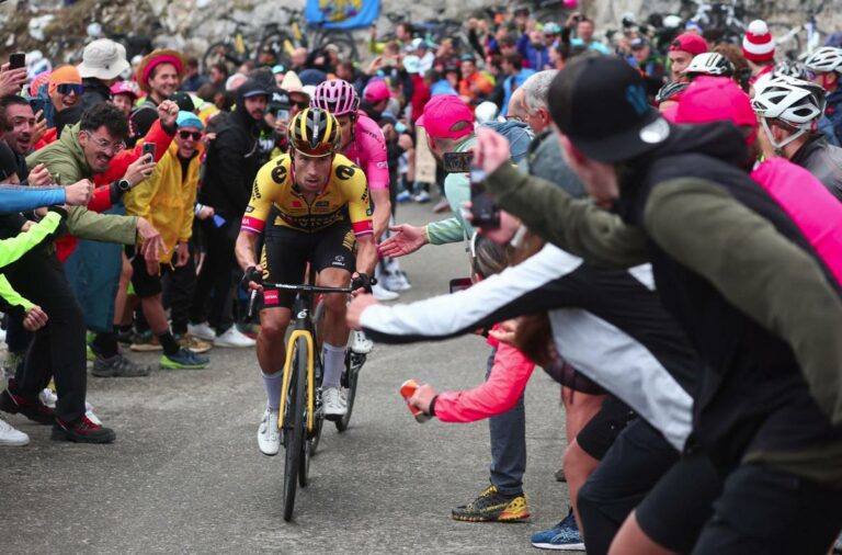 Giro d’Italia 2023, Roglic vince 20esima tappa e conquista maglia rosa