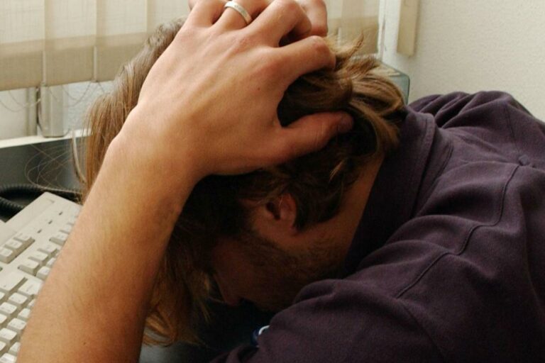 “Depresso non significa perdente, outing Vip aiuta”: cosa dicono gli psicologi