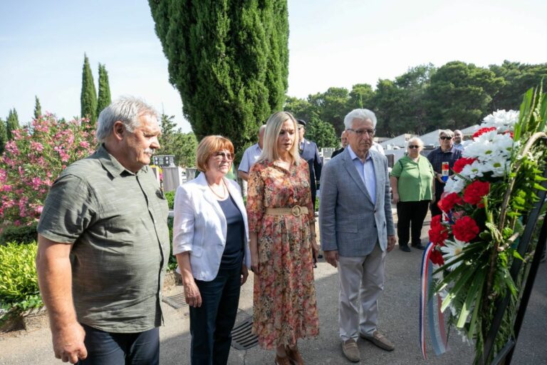 Commemorazioni a Pola, Dignano e Fasana