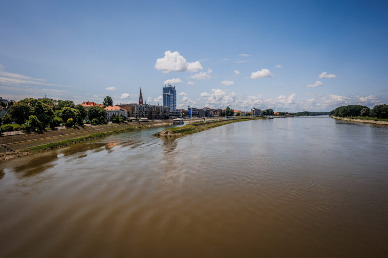 Croazia. Bimbo di 4 anni annega nel fiume Drava a Osijek