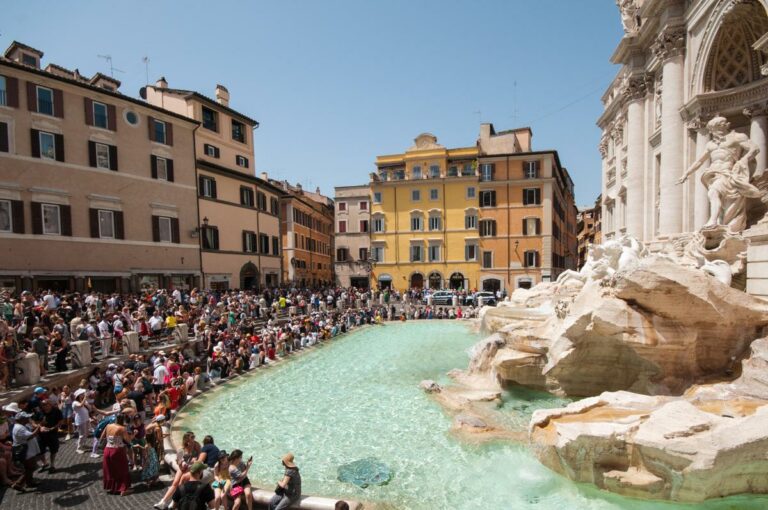 Caldo record sull’Italia finisce sui media internazionali: “Roma città infernale”