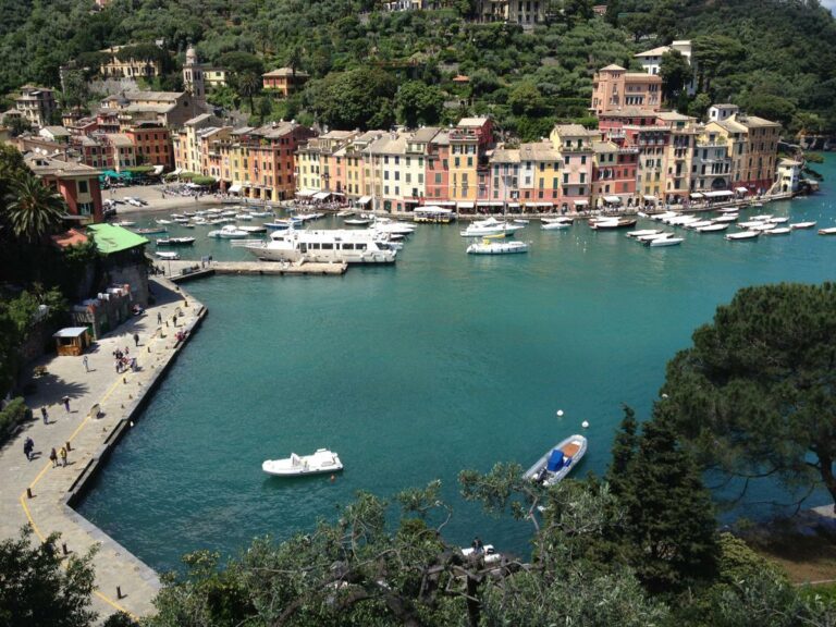 Berlusconi, Toti: : “La passeggiata di Portofino porterà il suo nome”