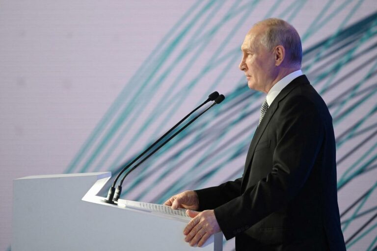 Ucraina, Putin: «Se Usa lo chiedessero, leader europei pronti ad impiccarsi»