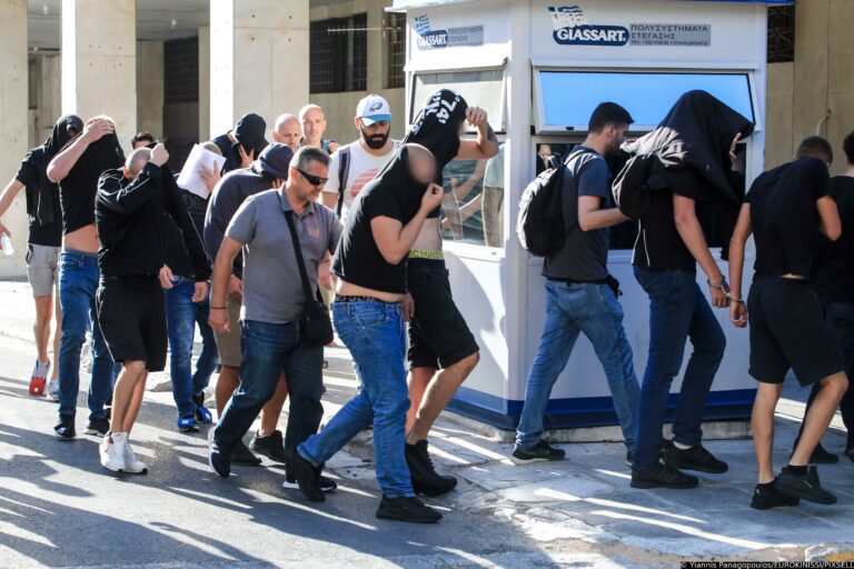 Scontri Atene. Polemiche sulle visite dei ministri agli ultrà croati